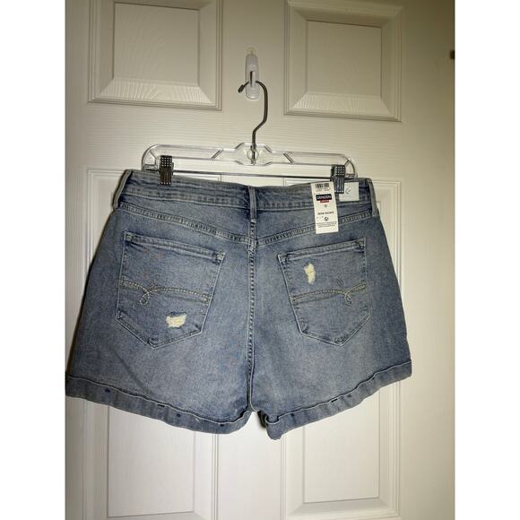 Denizen Levi's Mom Shorts Light Wash Blue Distressed High Rise size 13 NWT - Picture 3 of 5